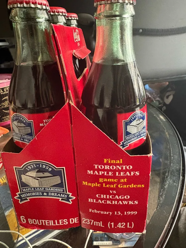 Coca-Cola Toronto Maple Leafs Last Game at Gardens Bottles image indicator(3)