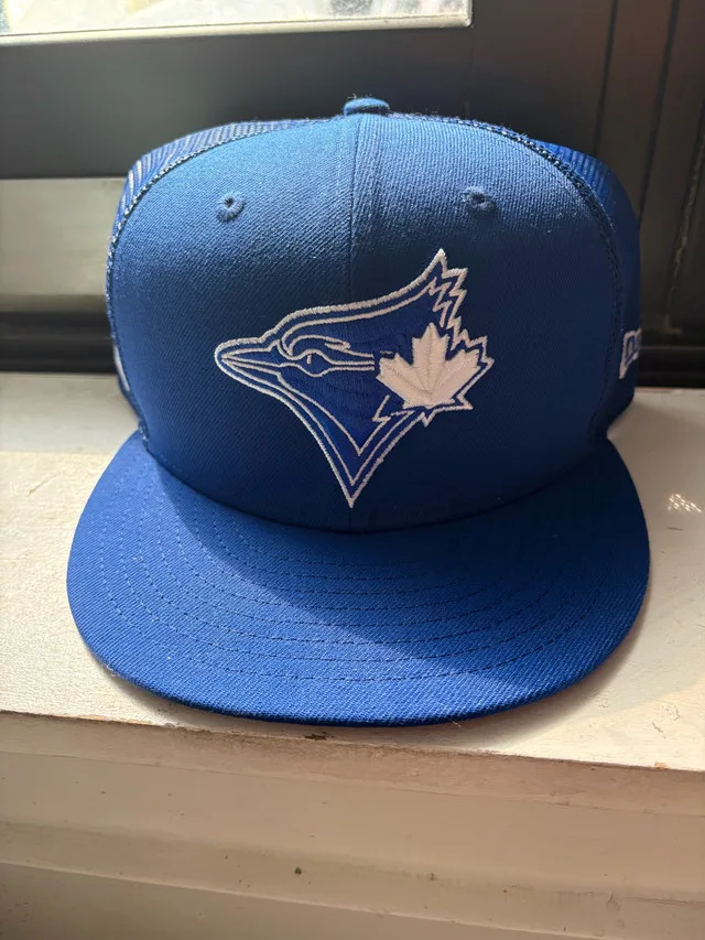New Era Blue Jays Fitted Hat- New never worn- 7 7/8 thumbnail