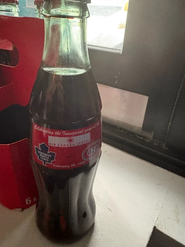 Coca-Cola Maple Leaf 1st Game at ACC Bottles image indicator(2)