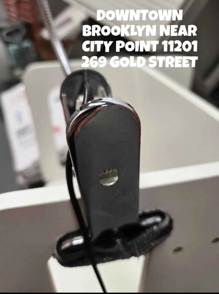 LED Magnifying Lamp Clamp On Flexible Gooseneck - photo 3