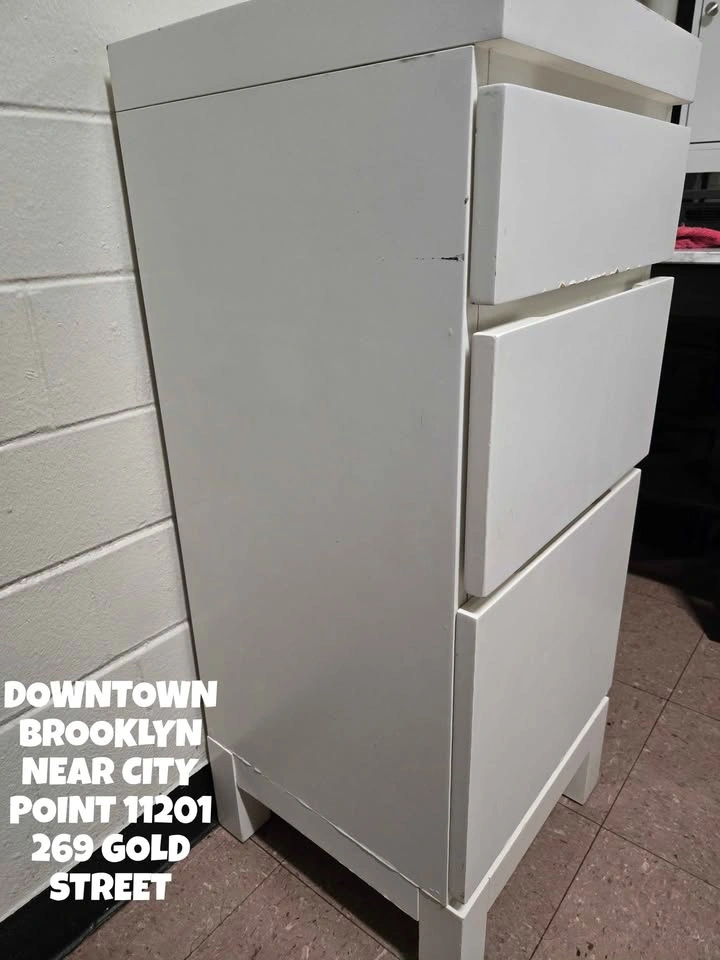 West Elm White 3-Drawer Dresser - photo 5