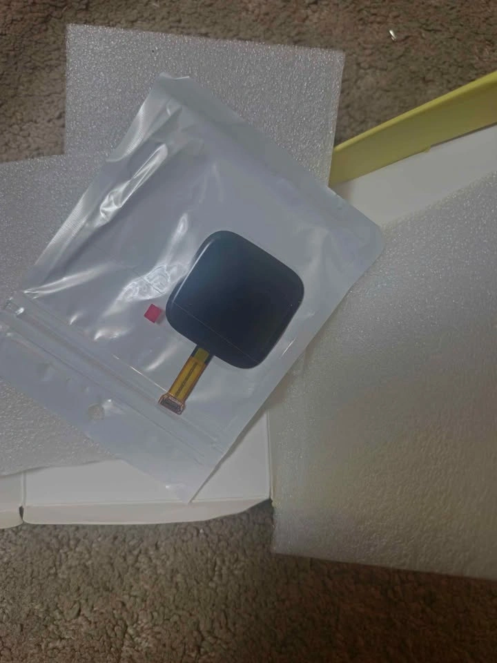 Fitbit Versa 2 Screen Replacement Kit - photo 2