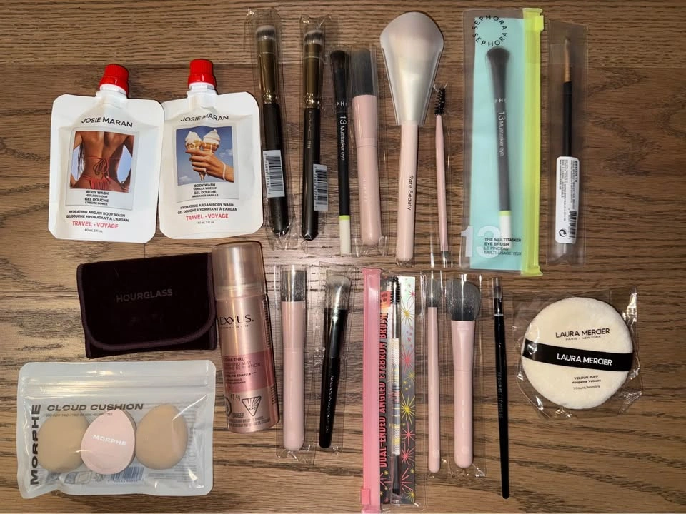 $5 Each New Branded Cosmetics - photo 2