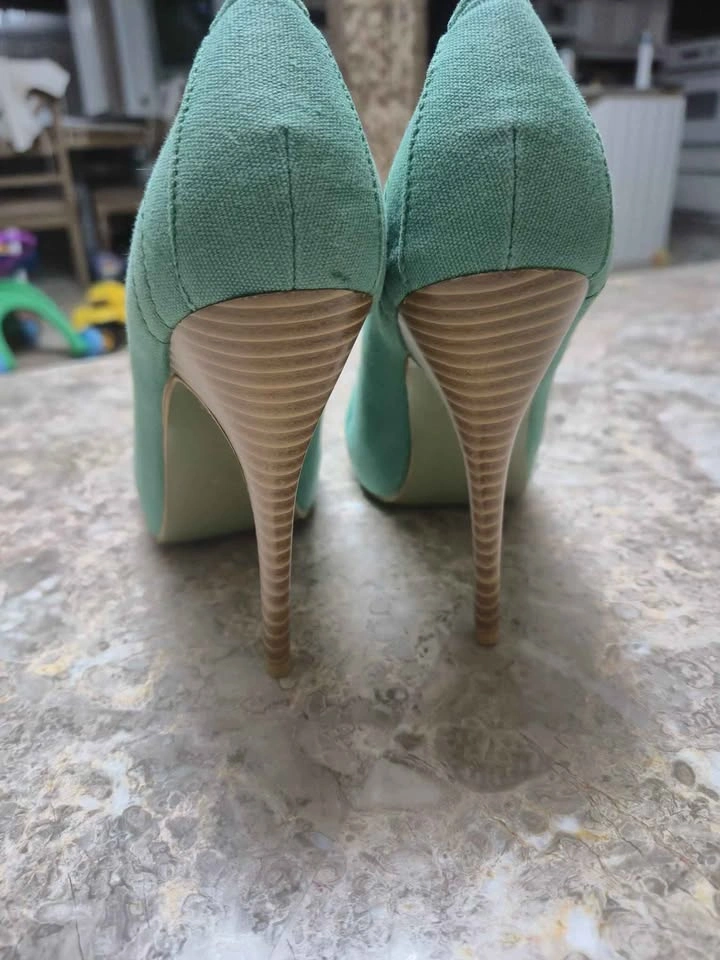 High heels - photo 4