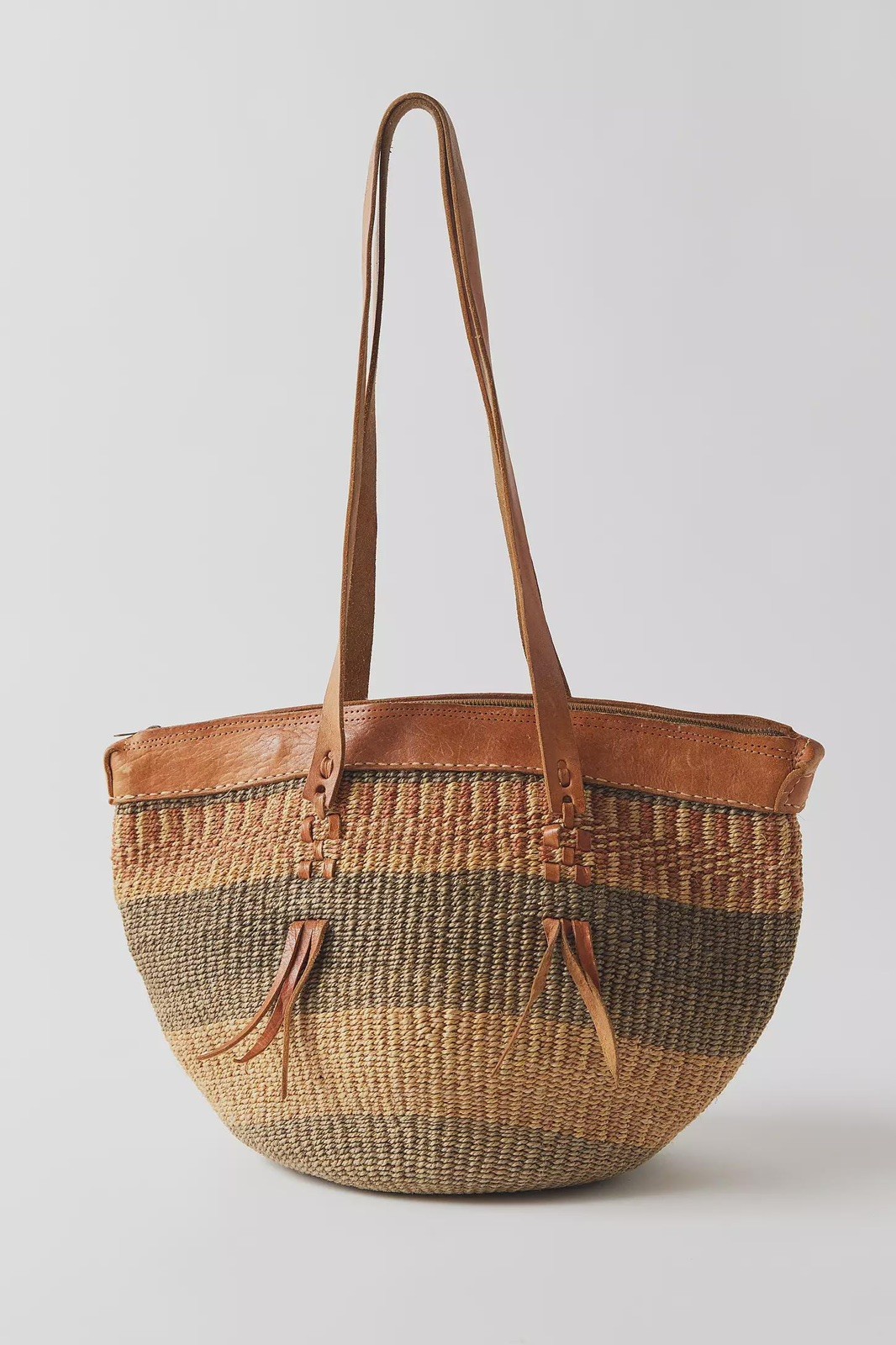 Vintage Handwoven Kenyan Kiondo Basket Tote Bag - photo 2