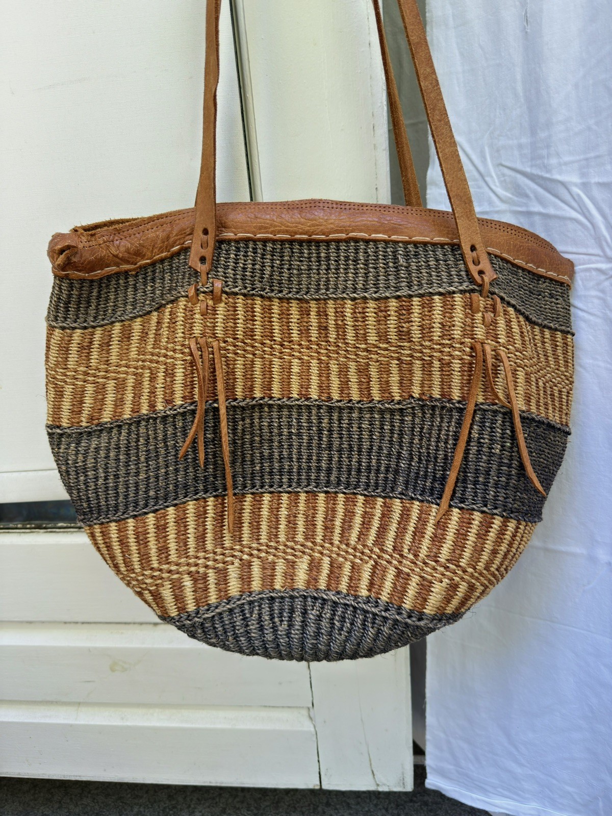Vintage Handwoven Kenyan Kiondo Basket Tote Bag - photo 4