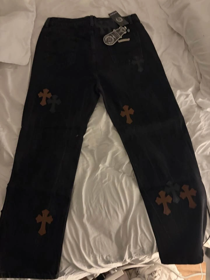Black Cross Patch Denim Jeans - NEW WITH TAG - Size 36 - photo 4