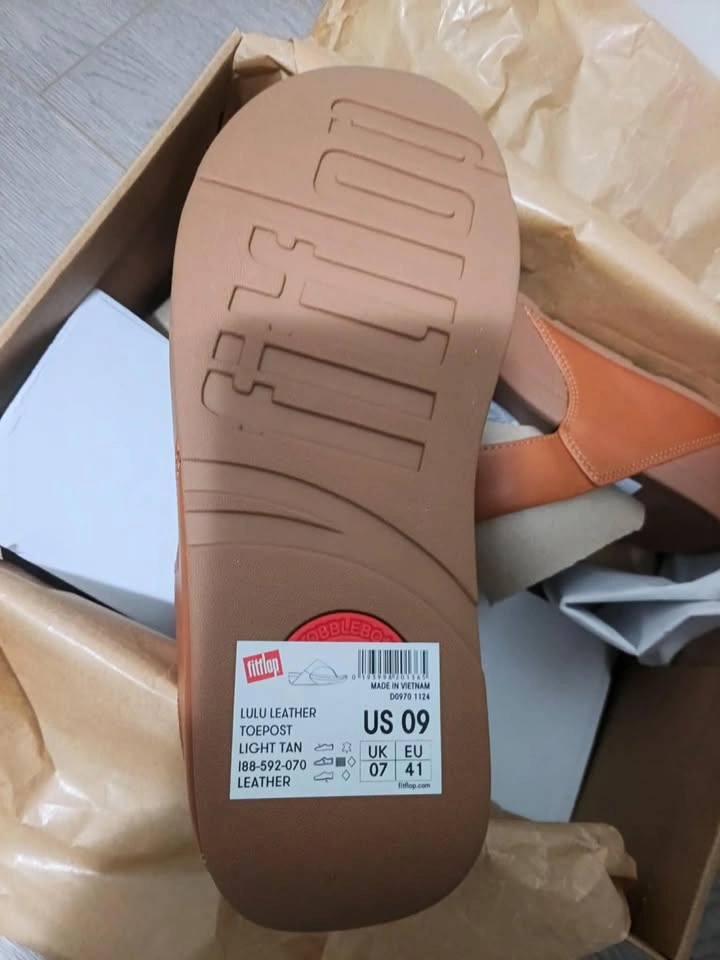 FitFlop Women's Lulu Toe-Post Sandal - Tan - photo 4