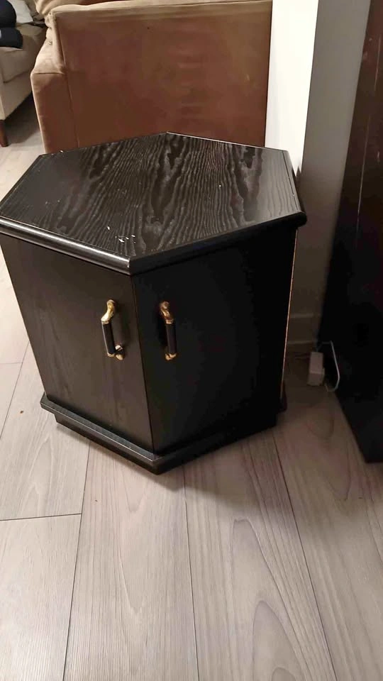 Black night stand