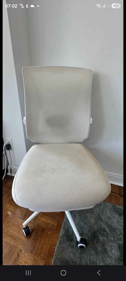 White Mesh Office Chair - photo 3