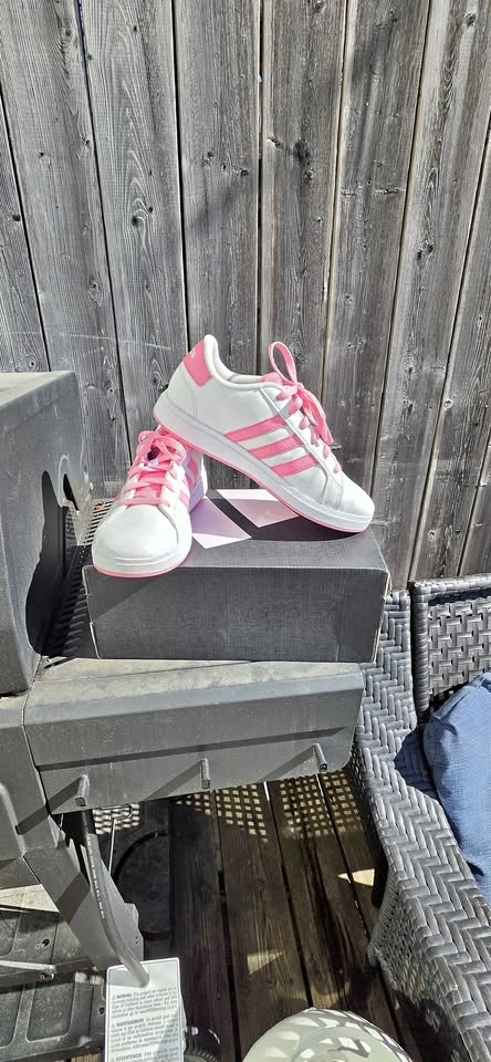 White/Pink Adidas Grand Court