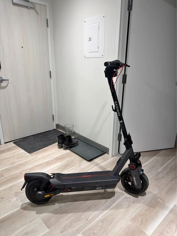 Segway Ninebot Max G30 Electric Scooter