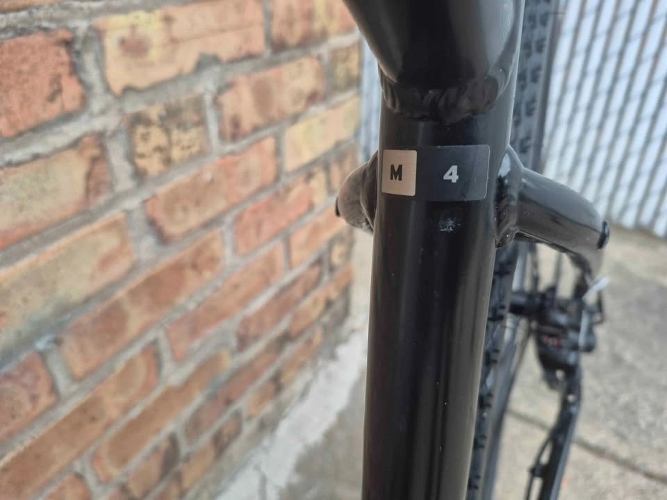 Giant Roam 4 Mountain Bike - Medium - photo 4