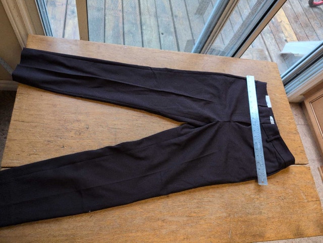 RW&CO pants nwt womans size 8 brownish dark