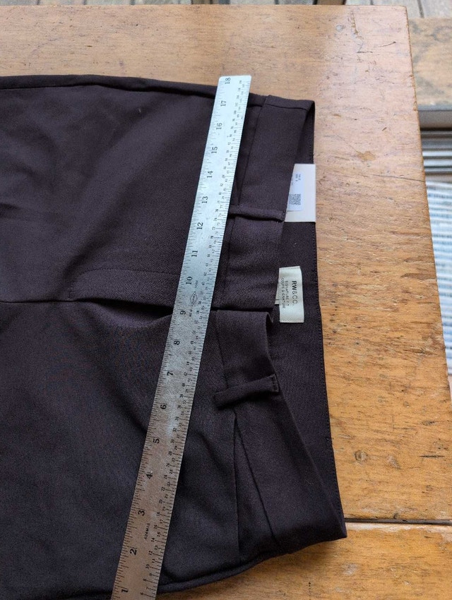 RW&CO pants nwt womans size 8 brownish dark - photo 2