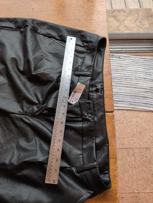 Signature Faux Leather Pants Black Woman's 20 NWT - photo 2