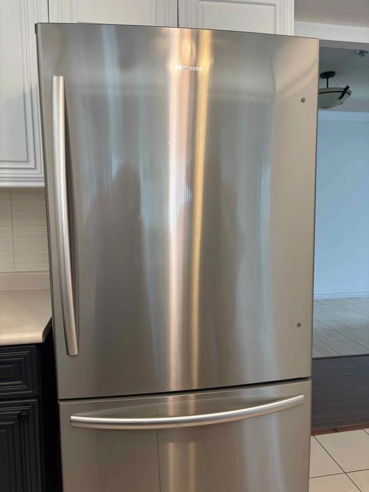 NEW Fridge for Sale ** must go quickly ** - photo 2