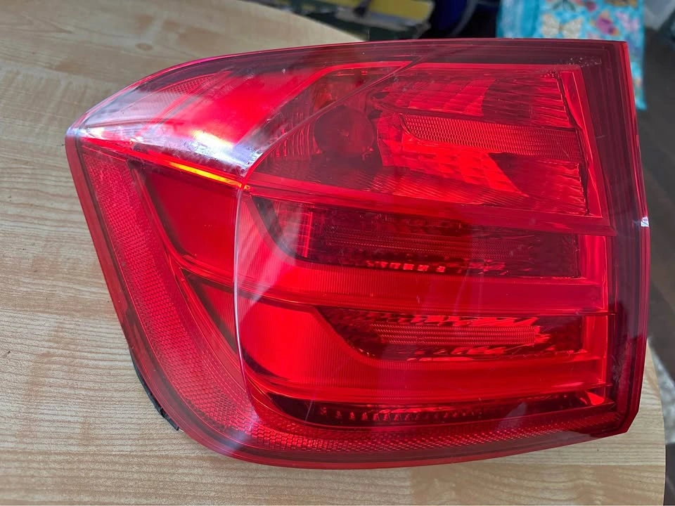 2012-2015 BMW 328i F30 Driver Tail Light