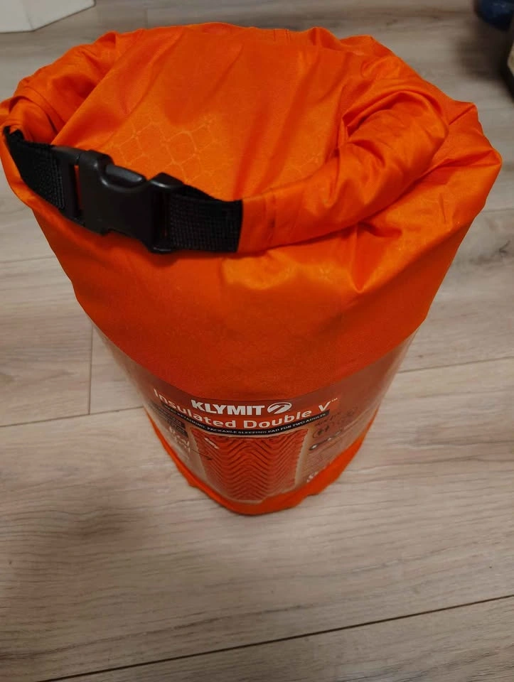 Klymit Insulated Double V Sleeping Pad. Brand new. - photo 2