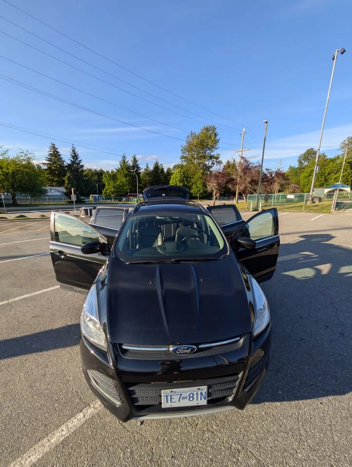 2014 Ford Escape SE - Great Daily Driver & Road Trip Ready - photo 2