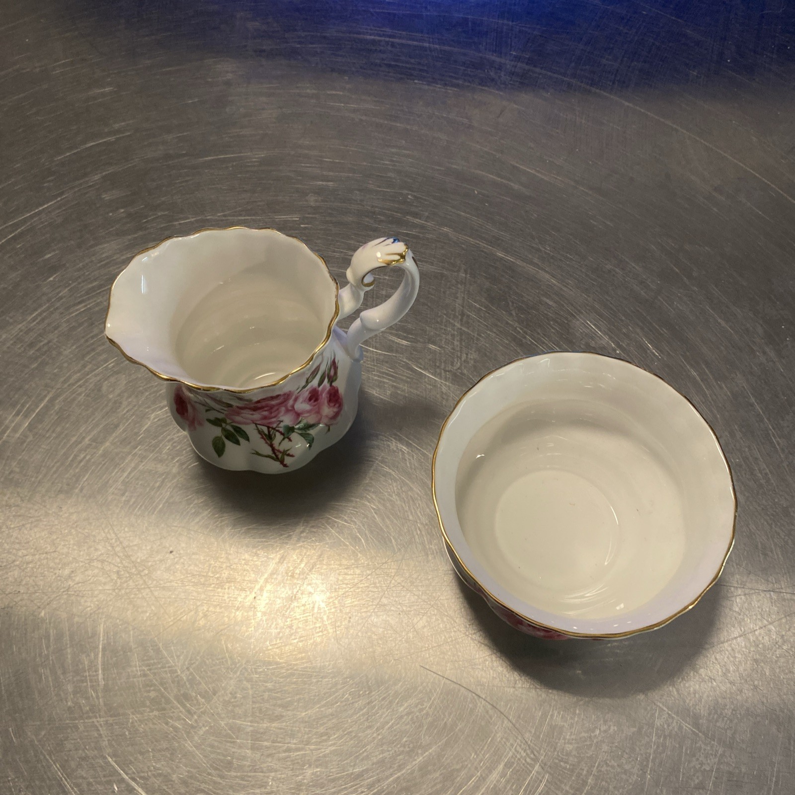 Royal Albert Rose Footed Creamer & Sugar Bowl Set - England - photo 4