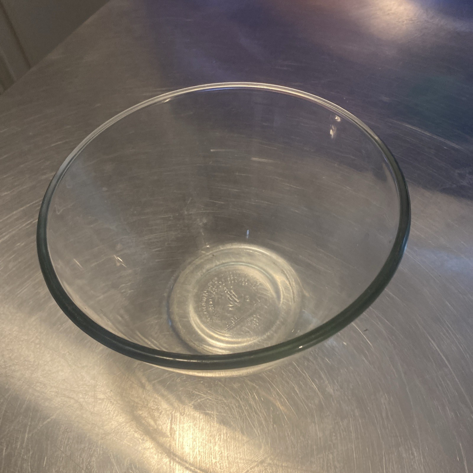 Vintage Anchor-Hocking 2QT Heavy Clear Glass Mixing Bowl - USA - photo 2