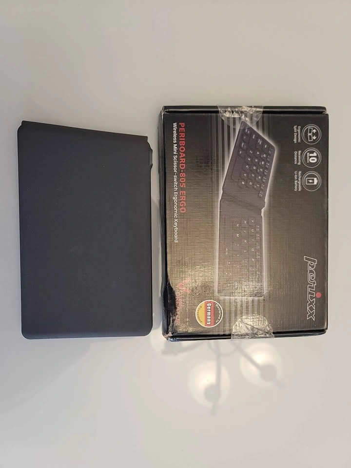 Perixx PERIBOARD-805 ERGO Wireless Mini Ergonomic Keyboard - photo 2