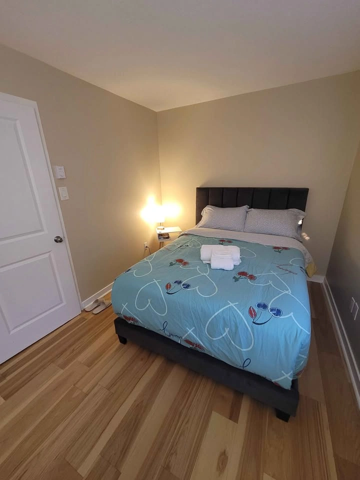 Private room for rent in Kanata - photo 2