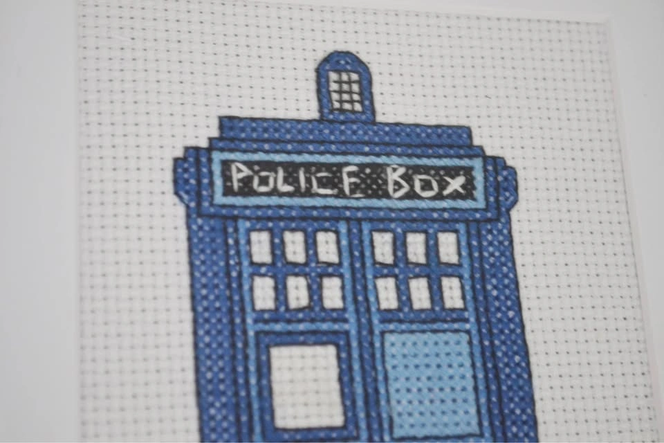 Framed Doctor Who Tardis Cross Stitch - Handmade Gift - photo 2