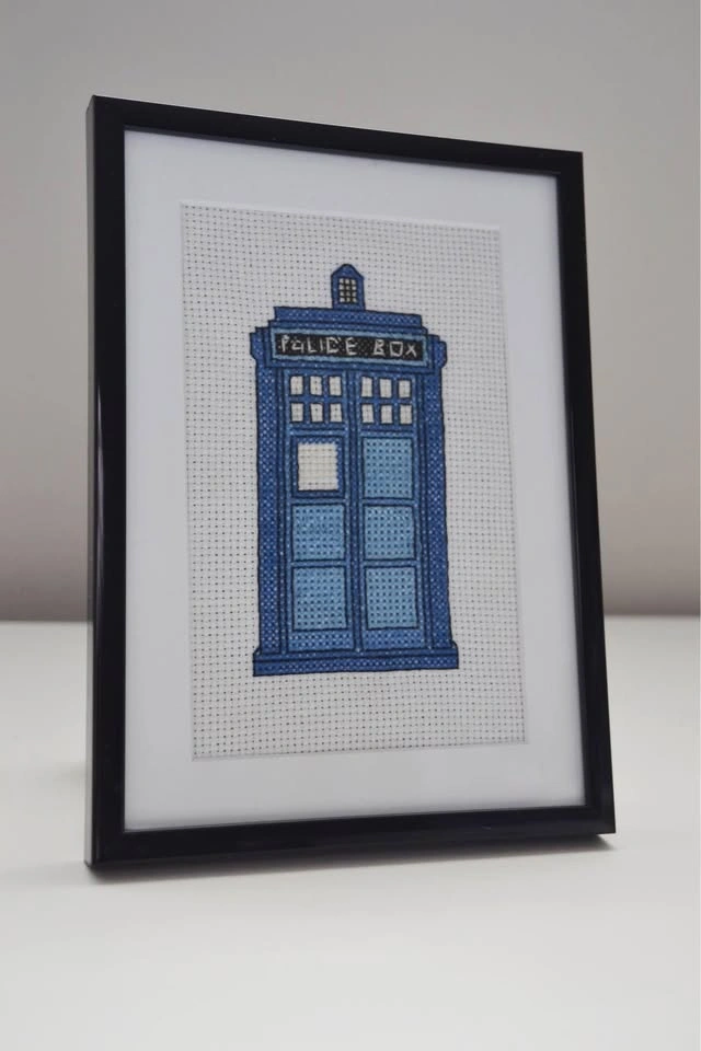 Framed Doctor Who Tardis Cross Stitch - Handmade Gift - photo 3