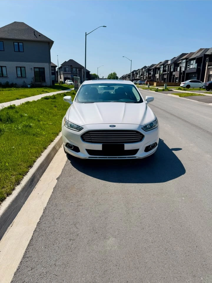 2013 Ford Fusion SE - photo 2