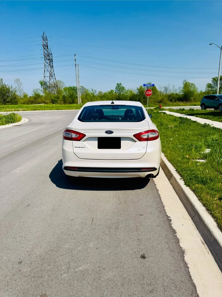 2013 Ford Fusion SE - photo 4