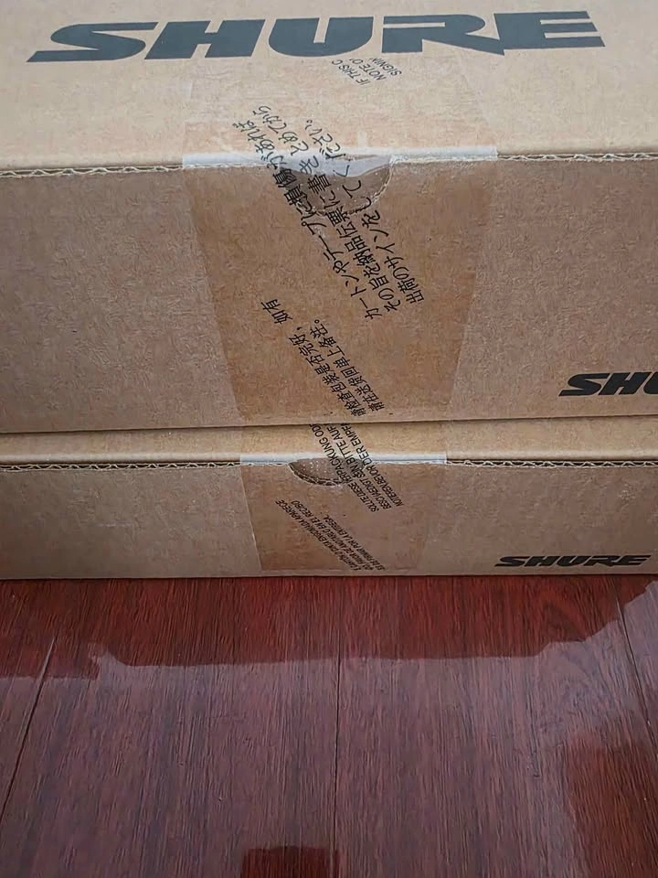 Shure ULXD2/B58 Wireless Transmitters & SB900B Batteries - photo 3
