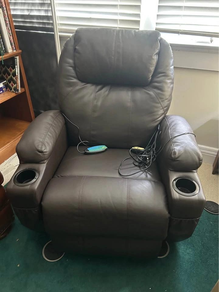 Lift chair with heat and massage - photo 3