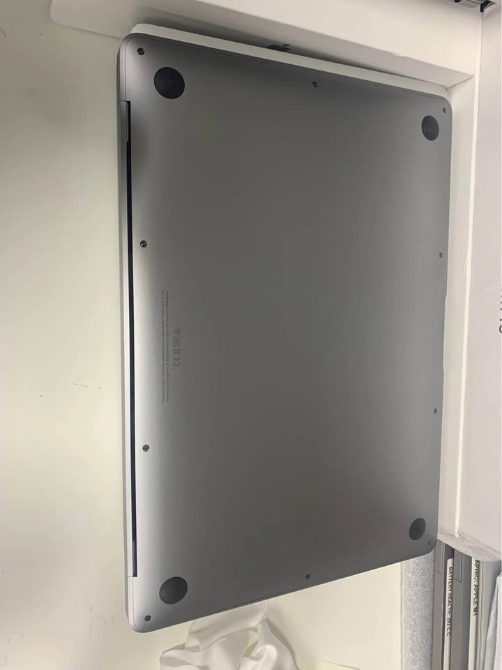 2020 MacBook Air (M1) - photo 2