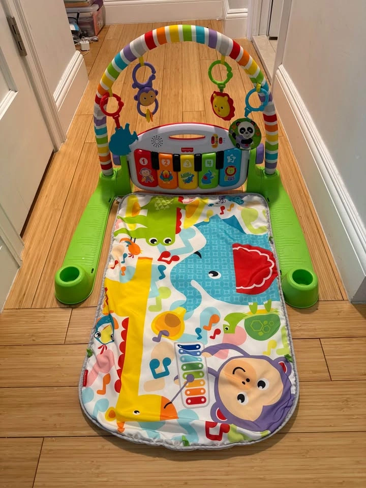 Fisher-Price Baby Playmat Kick & Play Piano Gym - photo 2