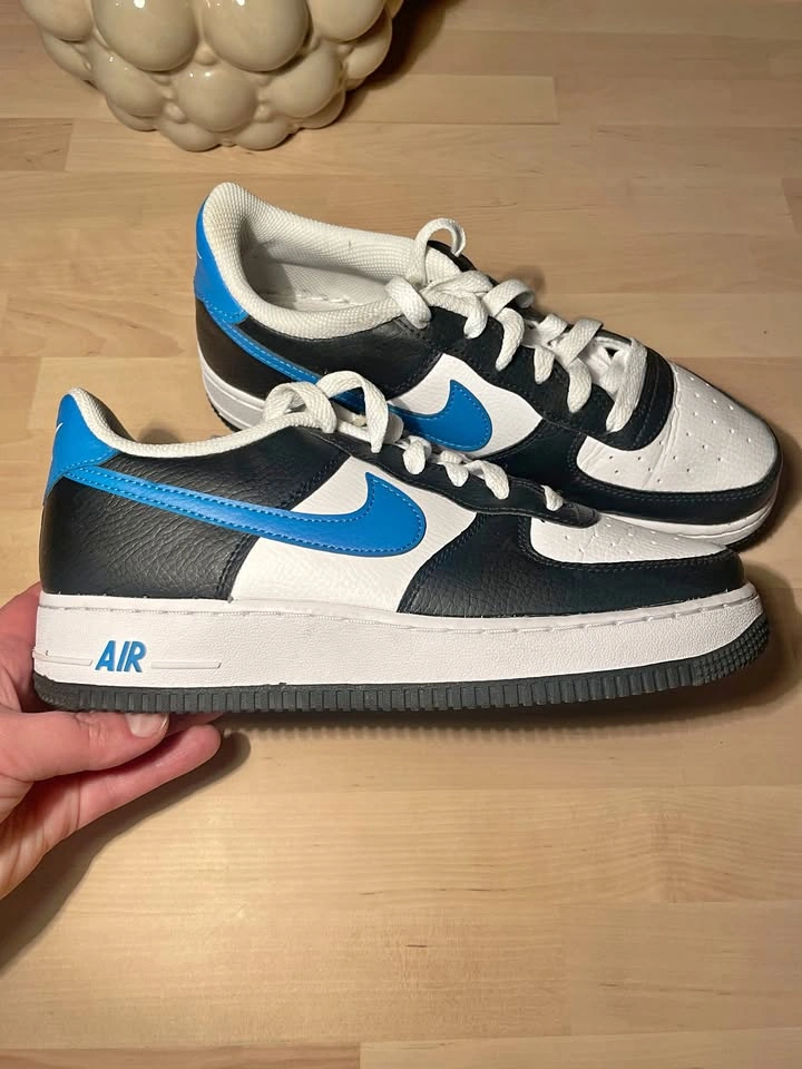 Nike Air Force 1 Big Kids Sneakers US 6.5Y