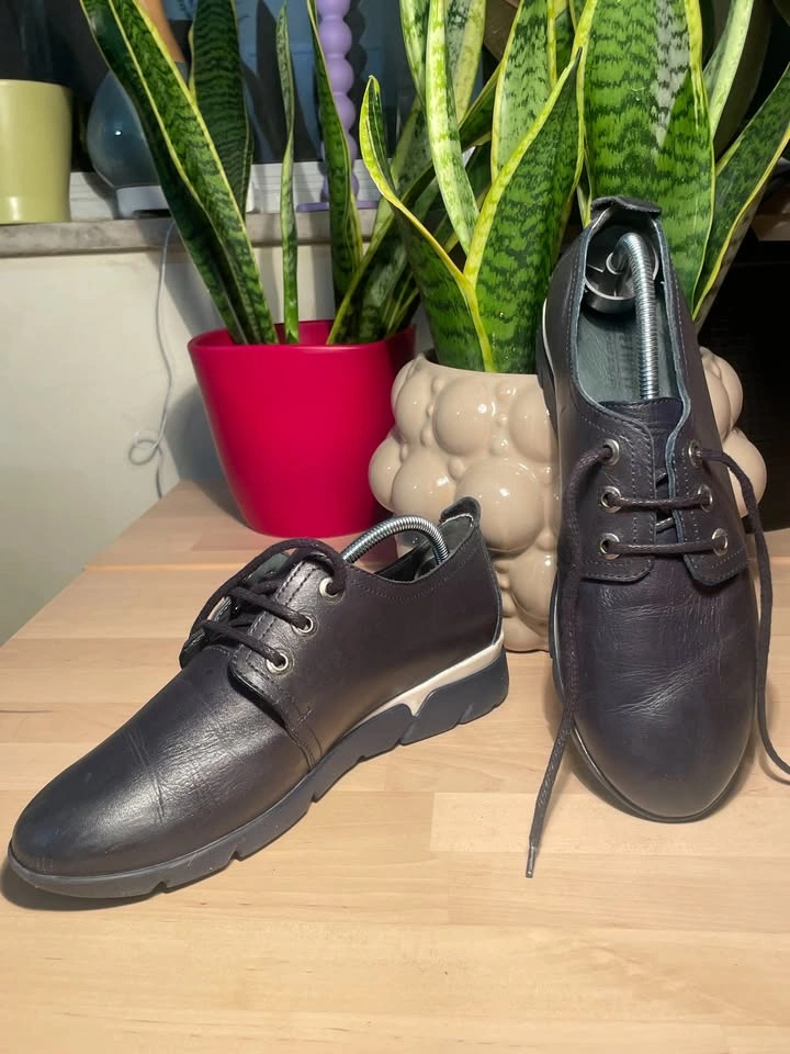 BELWEST Leather Navy Booties - Size US 8 - photo 3