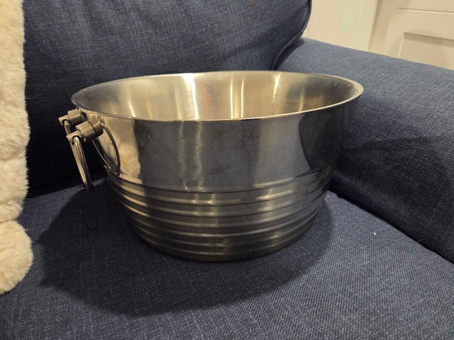 Modern Insulated Stainless Steel Ice Bucket - photo 2