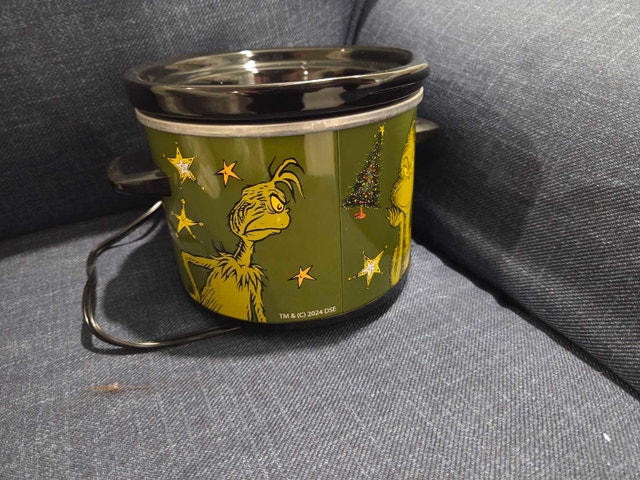 Dr. Seuss Grinch Mini Slow Cooker / Crock-Pot - photo 3