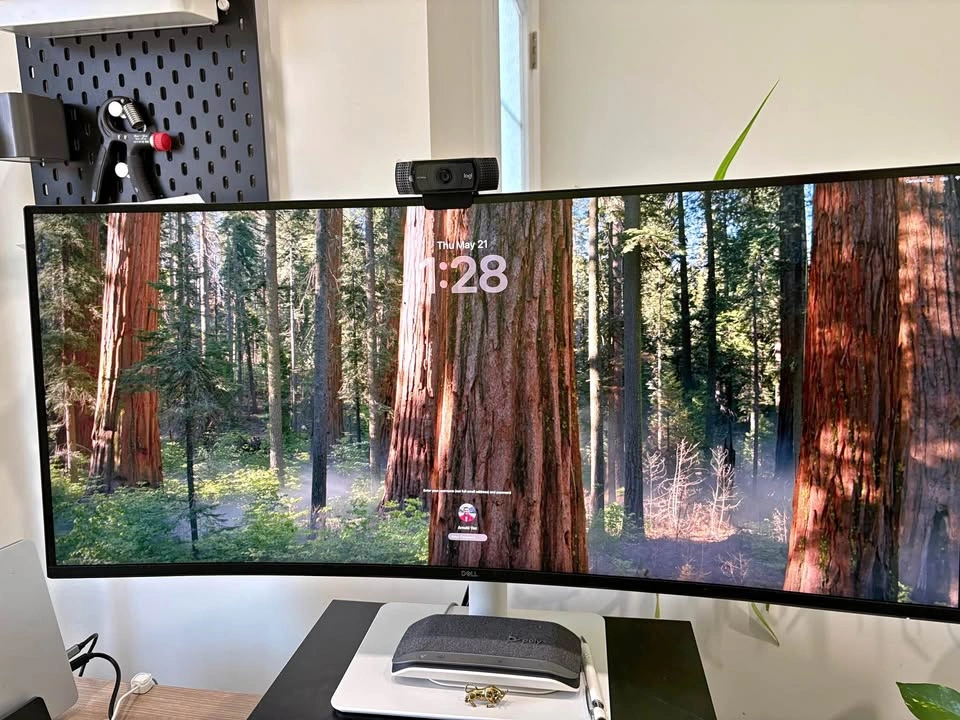 Dell Curved Ultrawide Monitor S3425DW USB C Laptop Charging
