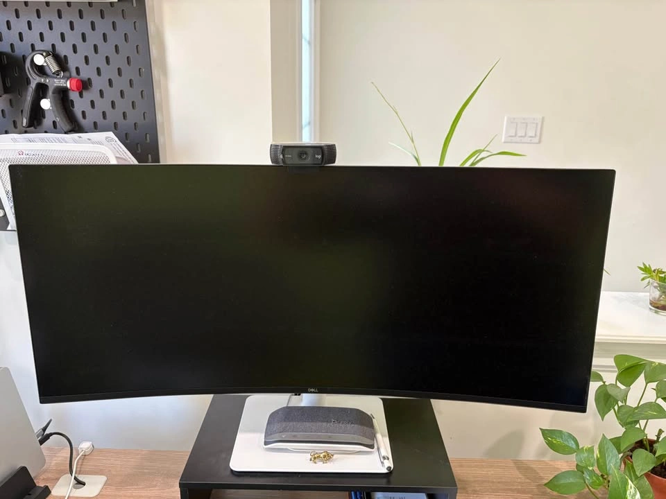 Dell Curved Ultrawide Monitor S3425DW USB C Laptop Charging - photo 2