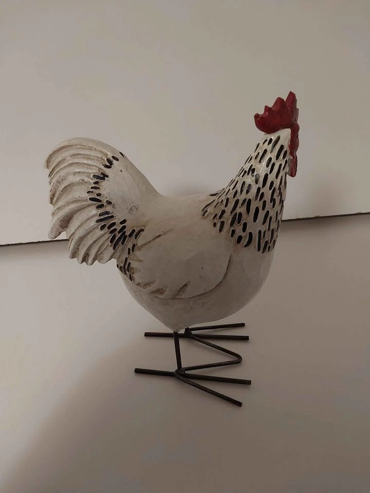 Rooster Chicken Figurine Decor x 2 - photo 3