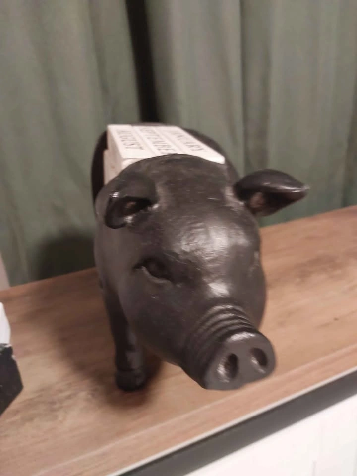 Cast Iron Pig Perpetual Calendar - photo 3