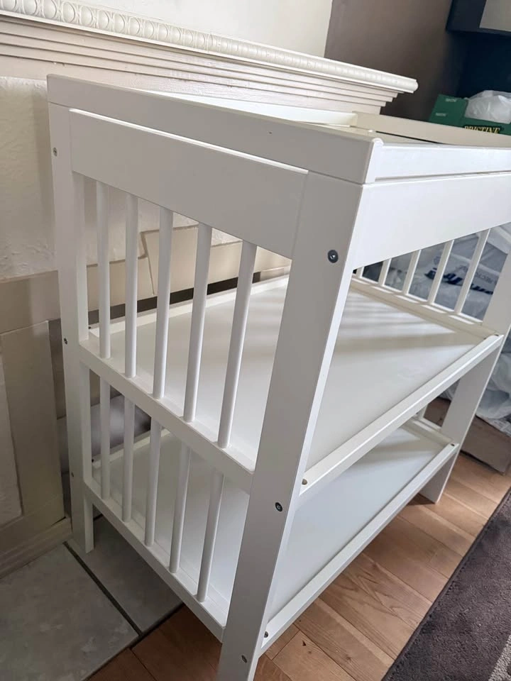 Ikea Changing Table - photo 3