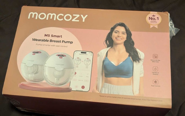 Momcozy M5 Smart Wearable Breast Pump - photo 2