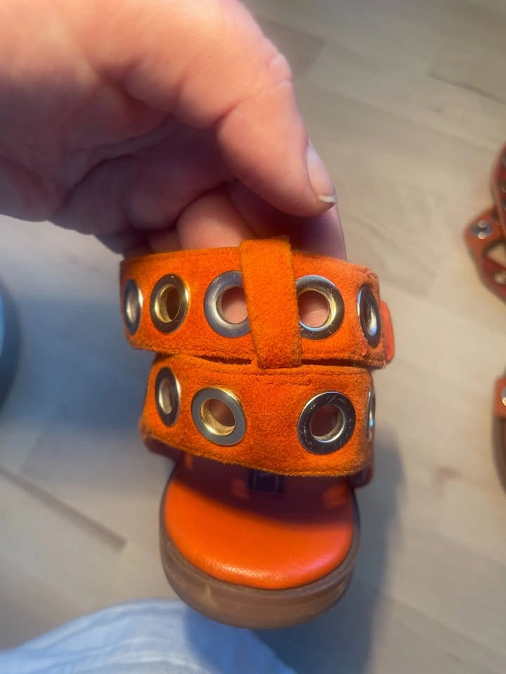 US 6, VITACCI Orange leather and suede sandals - photo 4