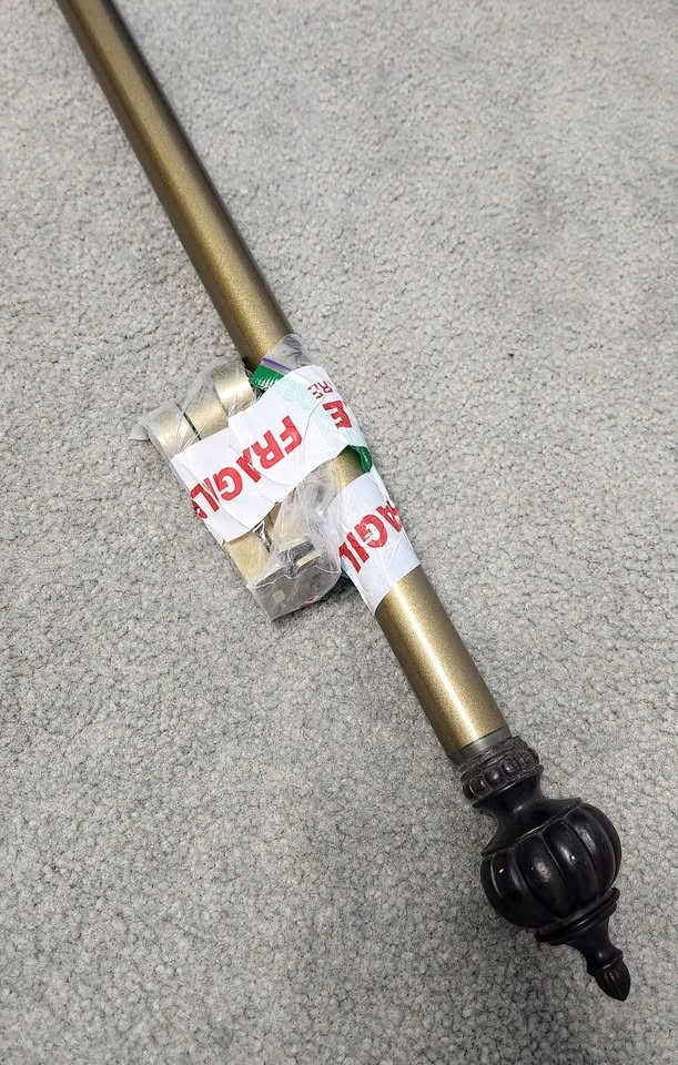 Bronze/Gold Extendable Curtain Rod - photo 4