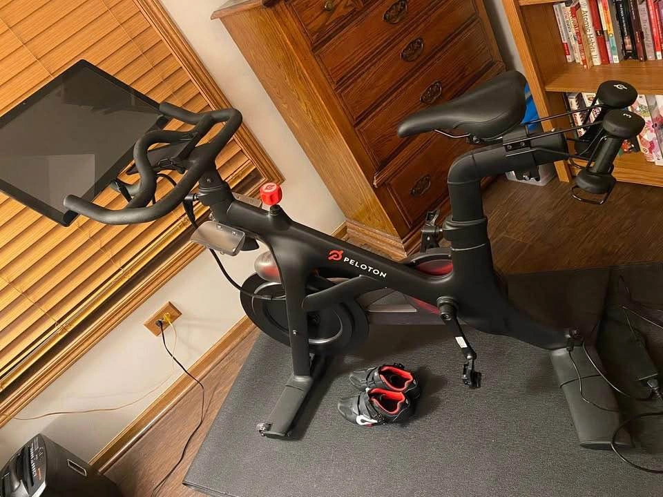 Peloton Bike - photo 5