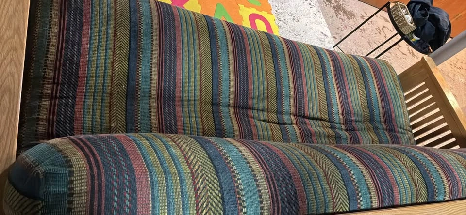 Solid wood sofa/ couch - photo 5